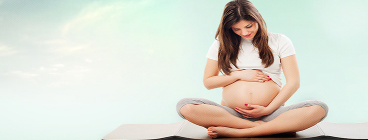 Primeiros sintomas de gravidez (urinar com frequência).